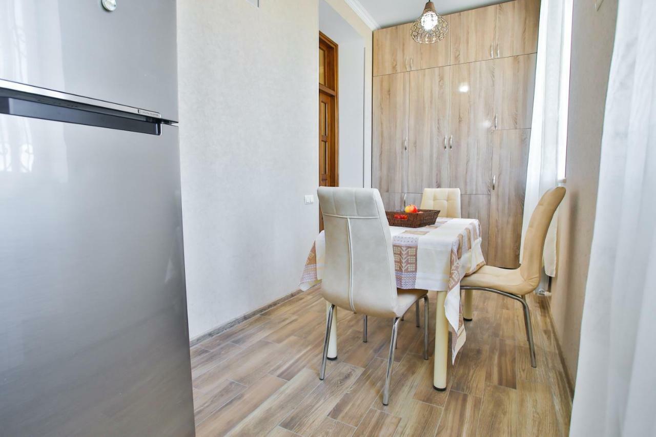 Apartment Anano Kutaisi Eksteriør billede
